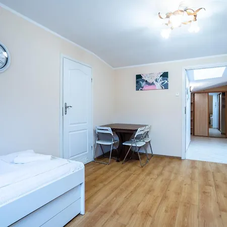 Апартаменты Komfortowy Dla 6 Gosci Przyjazny Zwierzetom By Renters